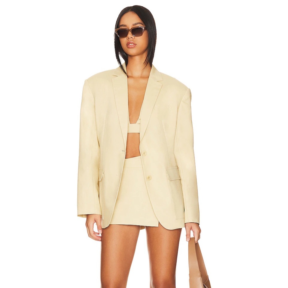 L’ACADEMIE | Stretch Linen Boyfriend Blazer in Linen Beige | REVOLVE